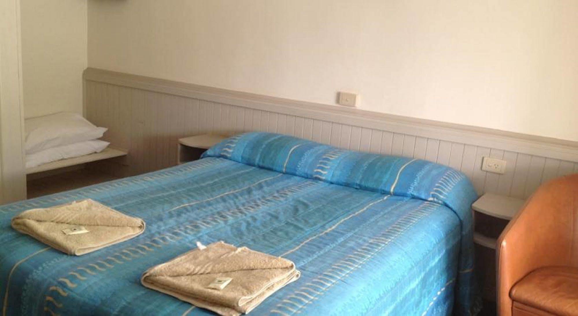 Stawell'S London Motor Inn Eksteriør bilde